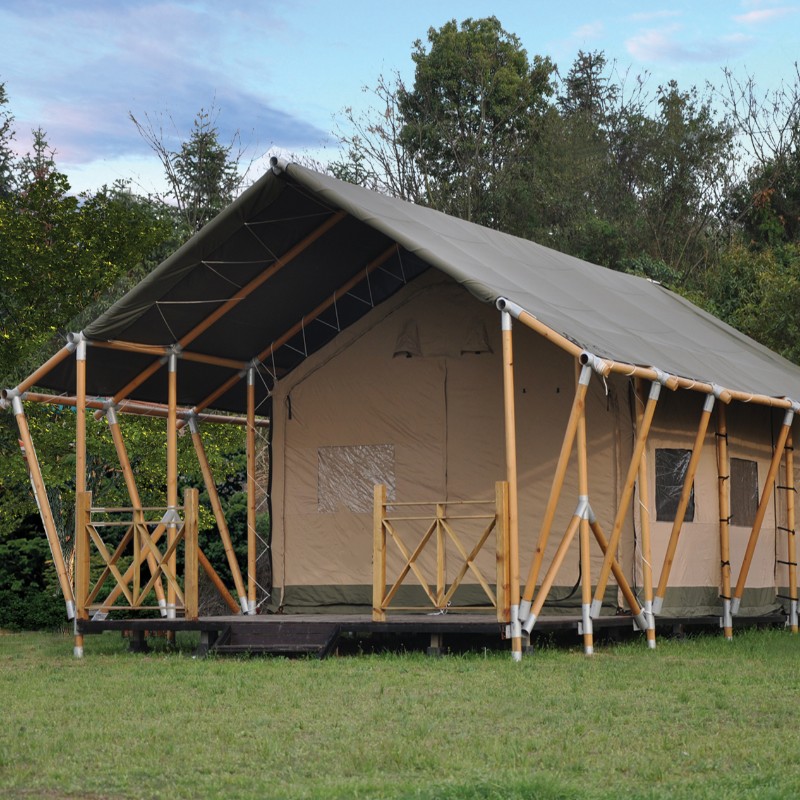 Dřevěná konstrukce plátěný tábor s glamping stanem